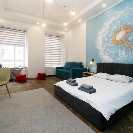 Main Square Apartment Good Stay In The City Center 리비프 외부 사진
