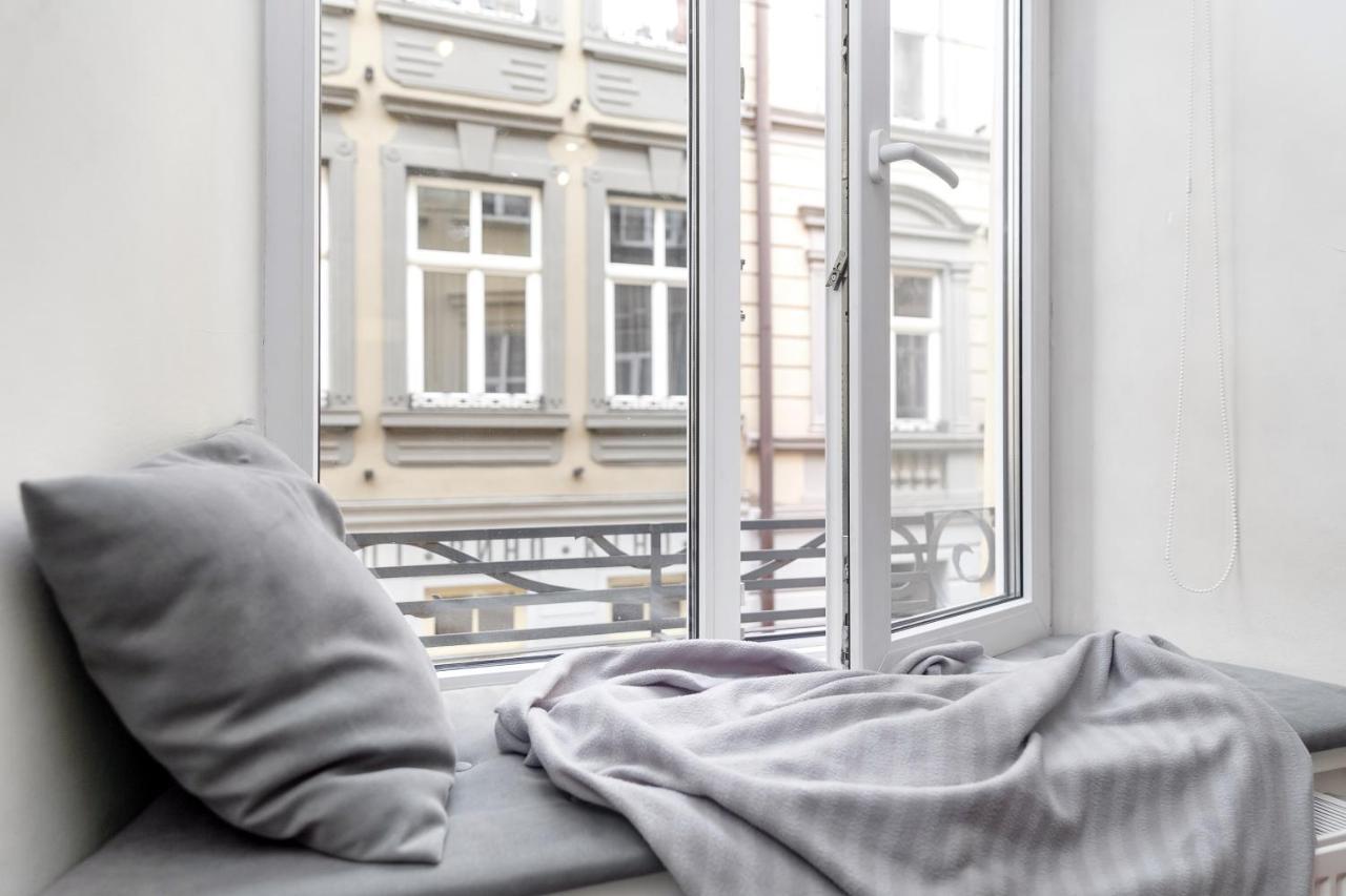 Main Square Apartment Good Stay In The City Center 리비프 외부 사진