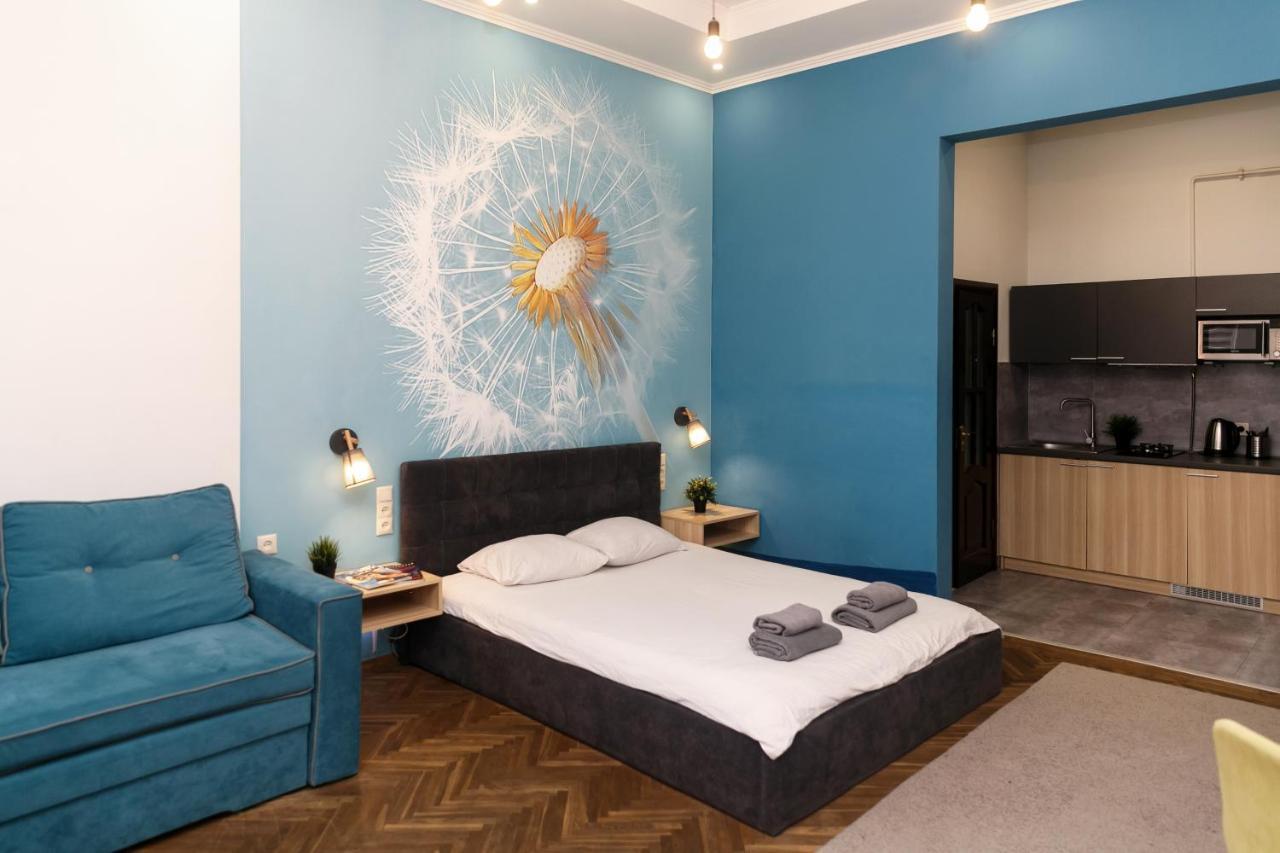 Main Square Apartment Good Stay In The City Center 리비프 외부 사진