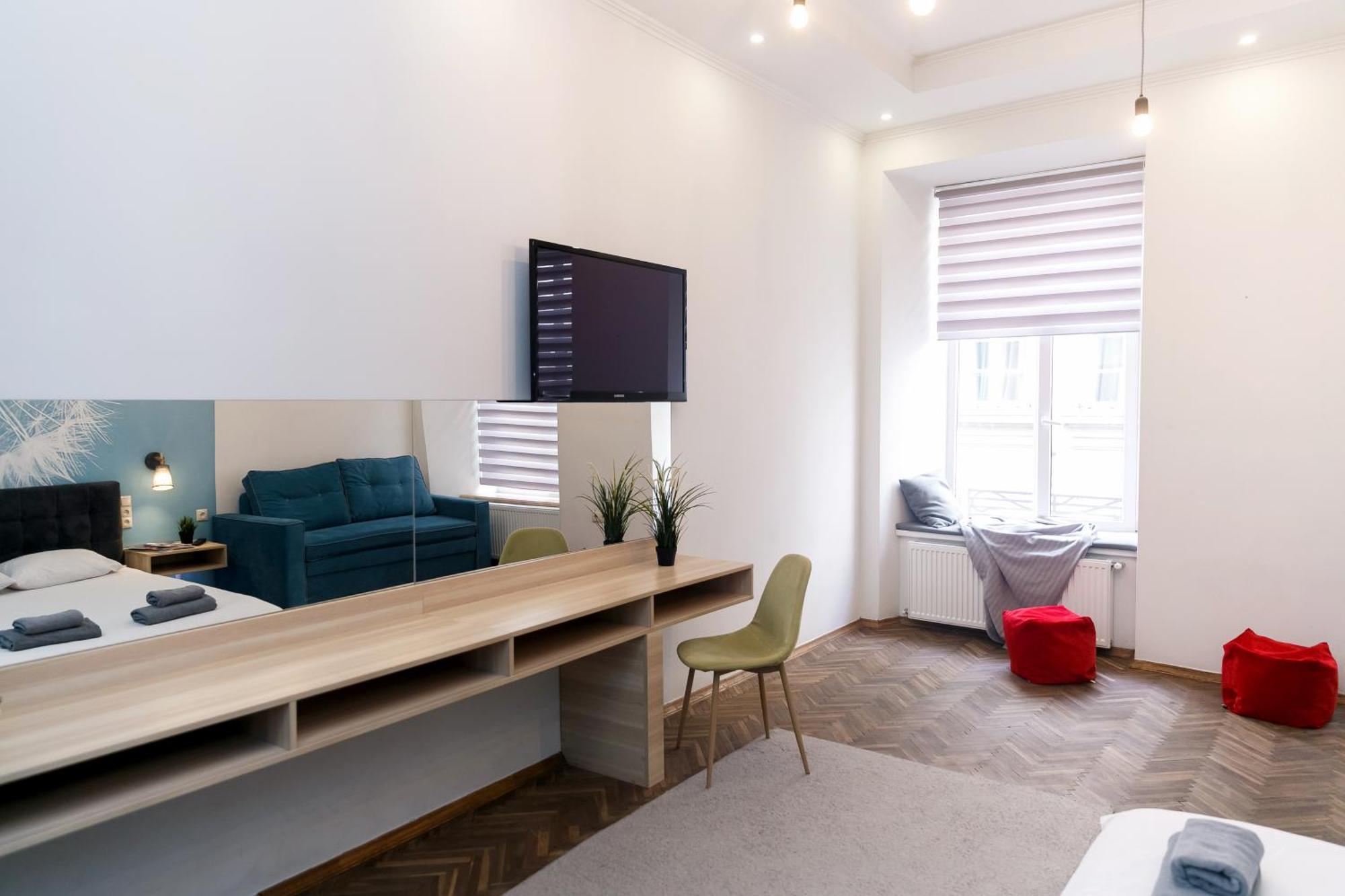 Main Square Apartment Good Stay In The City Center 리비프 외부 사진